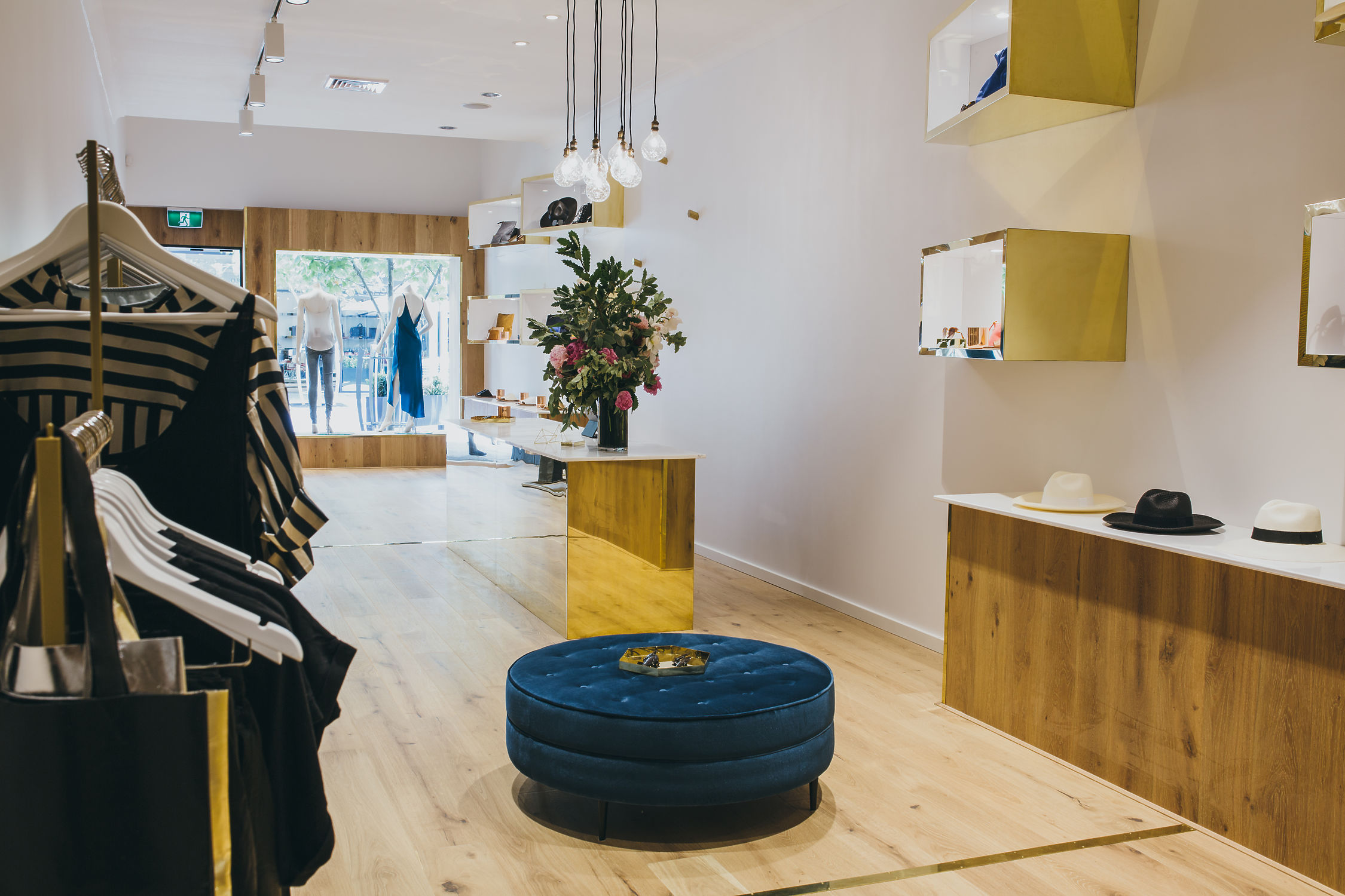 Dimension 8 Lighting – Emerald Store