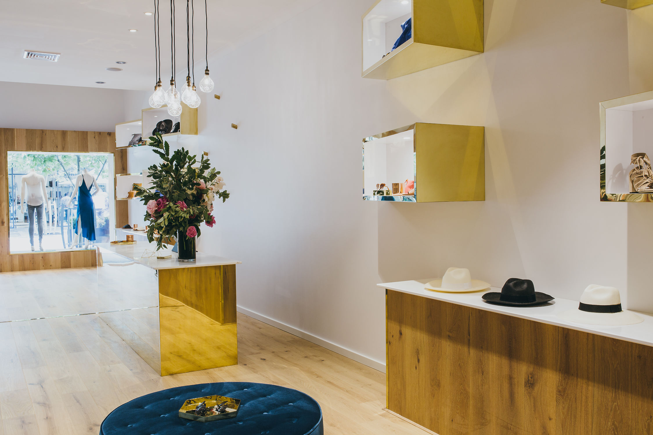 Dimension 8 Lighting – Emerald Store