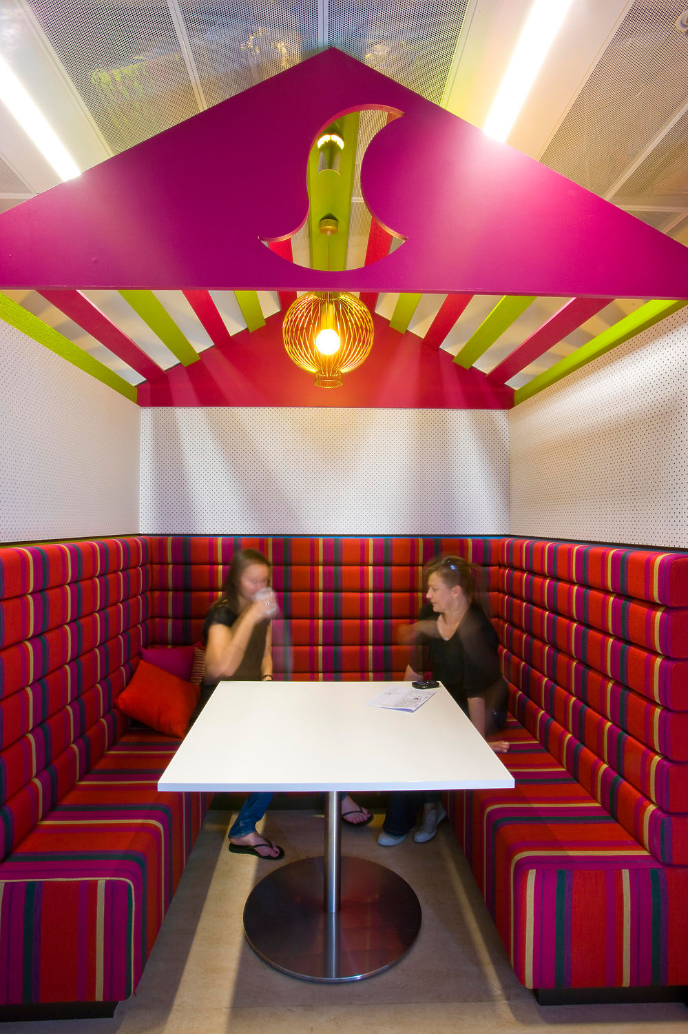 Dimension 8 Lighting – Google Sydney