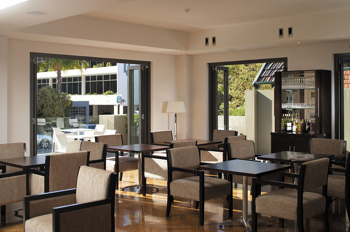 Dimension 8 Lighting – Outram